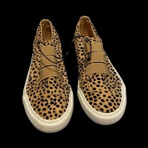 Blow Fish slip on shoes. Cheetah print. Women’s size 8. New without tags.